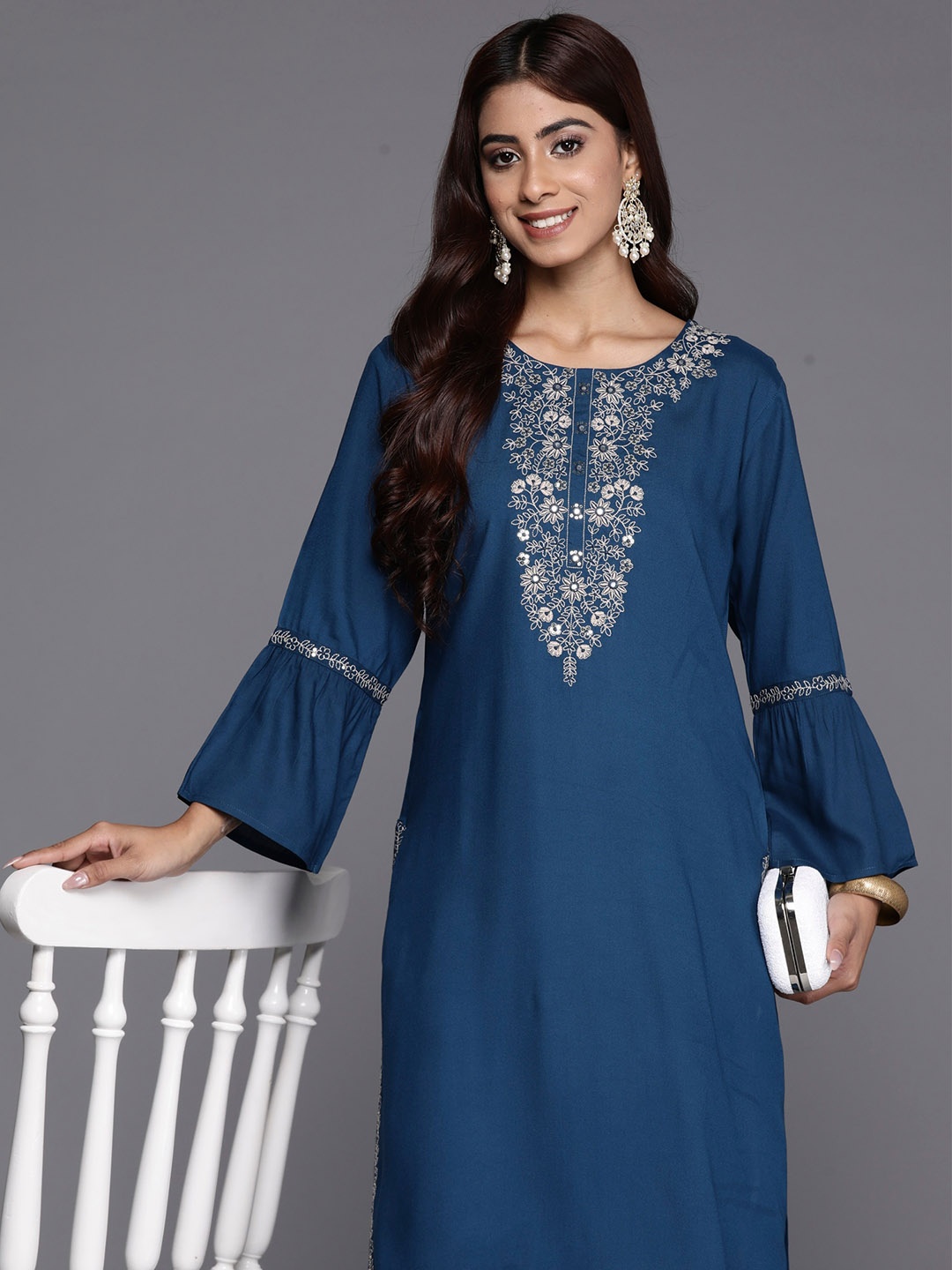 

Anouk Geometric Flared Sleeves Thread Work Floral Kurta, Teal