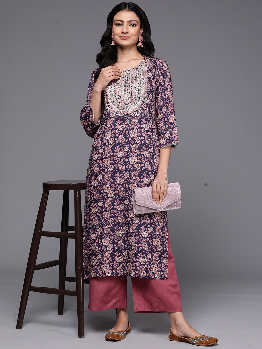 

Anouk Ethnic Motifs Printed Thread Work Straight Kurta, Navy blue
