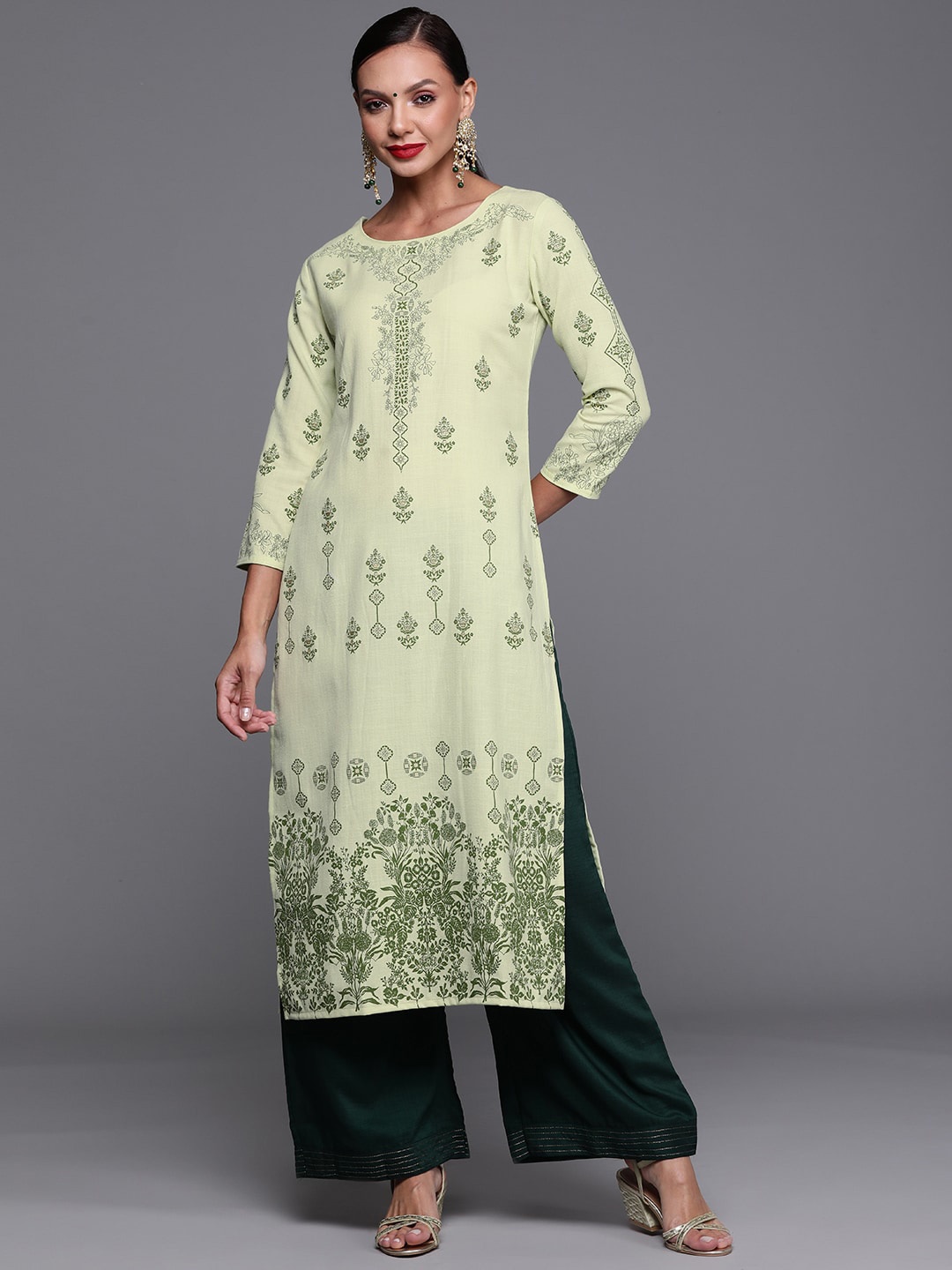 

Anouk Geometric Embroidered Thread Work Kurta, Green