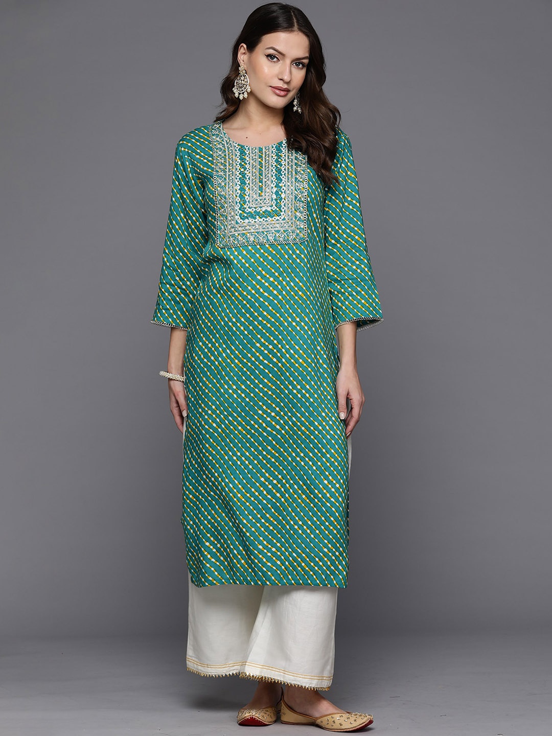 

Anouk Geometric Striped Flared Sleeves Thread Work Indie Prints Kurta, Green