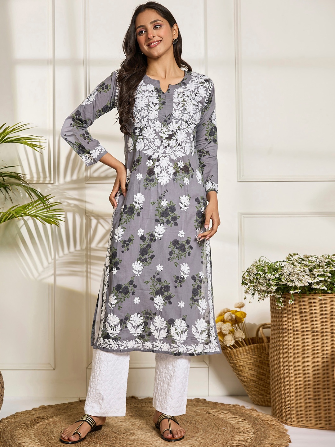 

HOUSE OF KARI Floral Embroidered Chikankari Cotton Straight Kurta, Grey