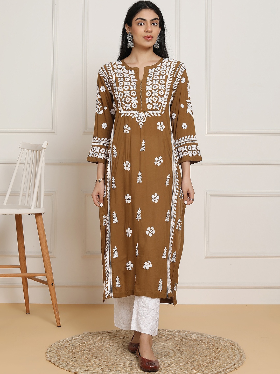 

HOUSE OF KARI Ethnic Motifs Woven Design Notched Neck Thread Work Straight Kurta, Beige