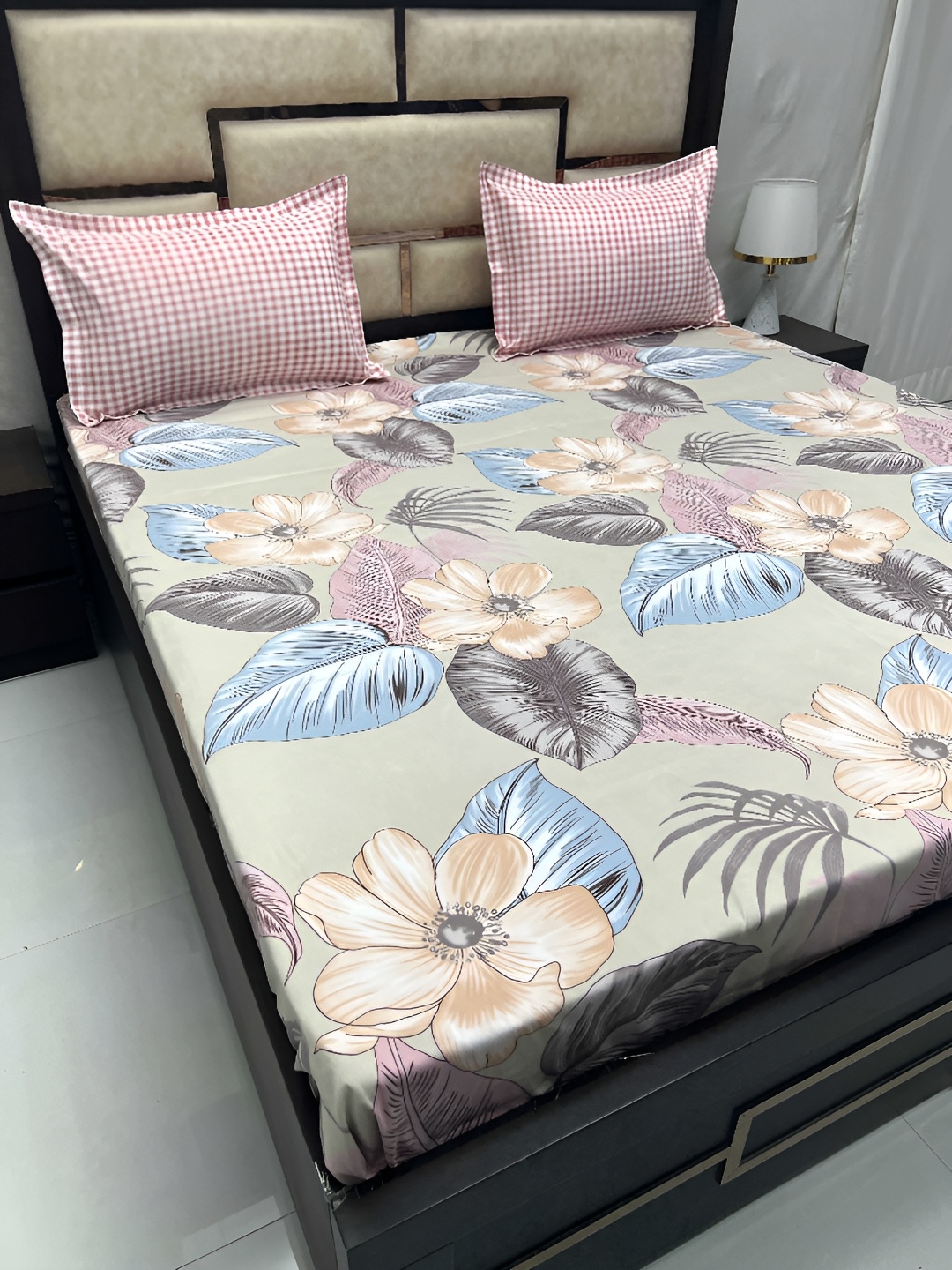 

Pure Decor Green & Blue Floral Cotton 300 TC King Bedsheet with 2 Pillow Covers