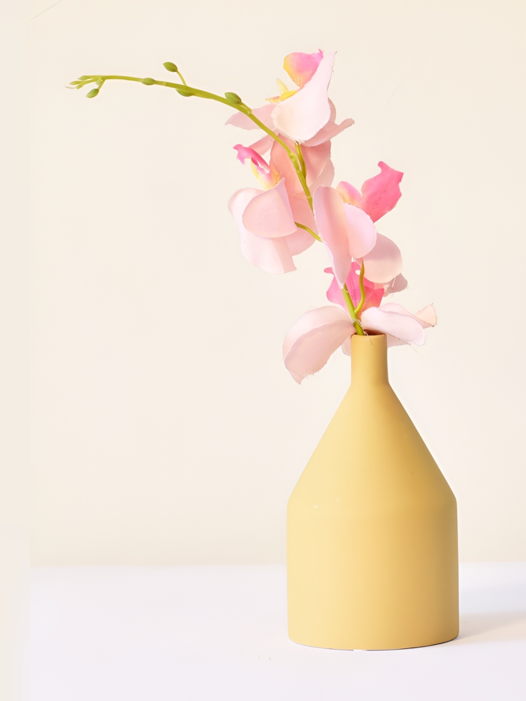 

Morcee Yellow Classic Ceramic Vase
