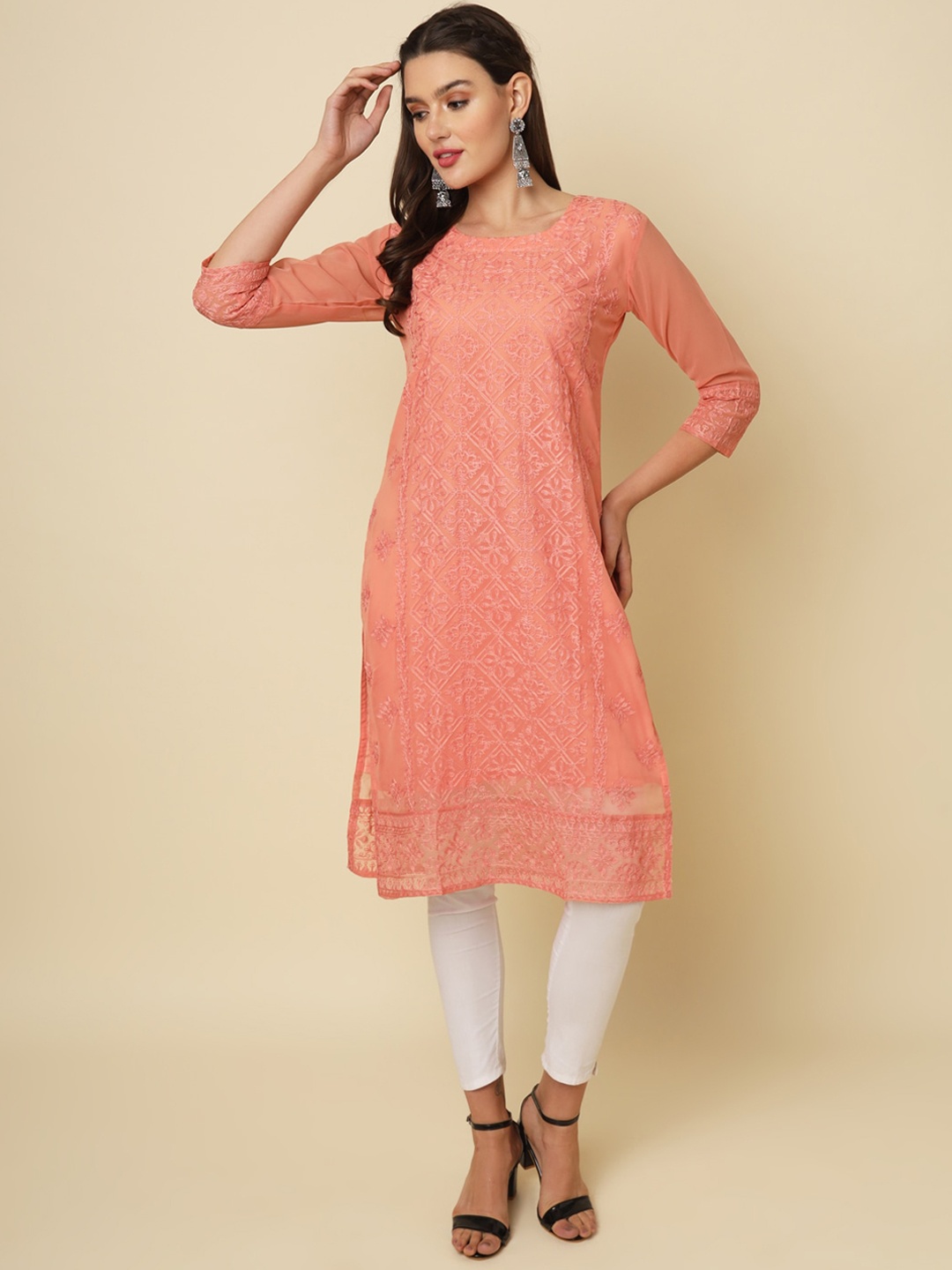 

VAIRAGEE Ethnic Motifs Embroidered Chikankari Straight Georgette Kurta, Peach