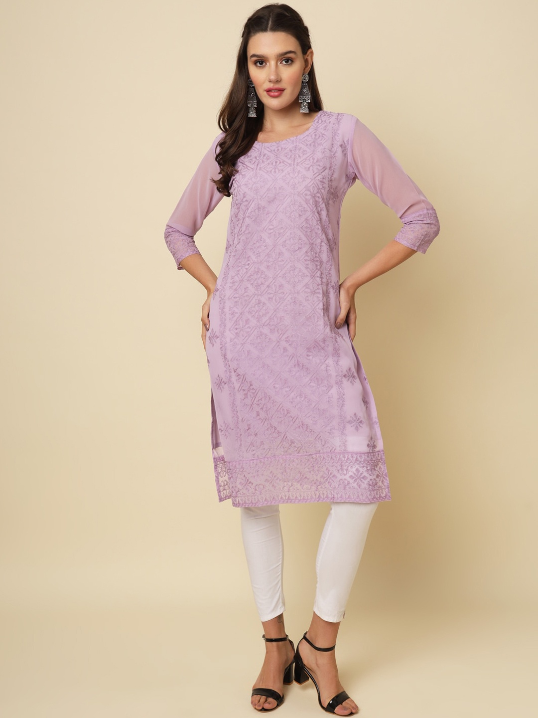 

VAIRAGEE Ethnic Motifs Embroidered Chikankari Straight Kurta, Lavender