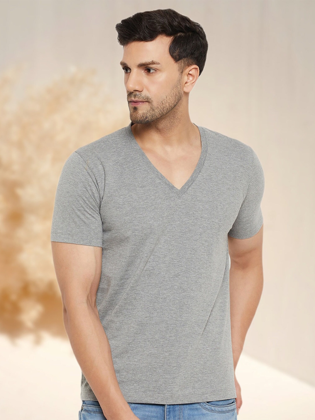 

WILD WEST V-Neck Short Sleeves T-shirt, Grey