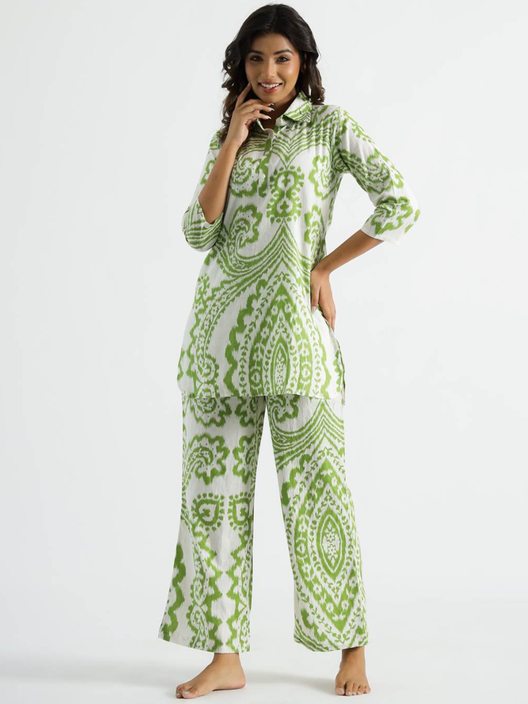 

FLAVIA CREATION Ethnic Motifs Printed Shirt Collar Pure Cotton Kurti With Pyjamas, Green