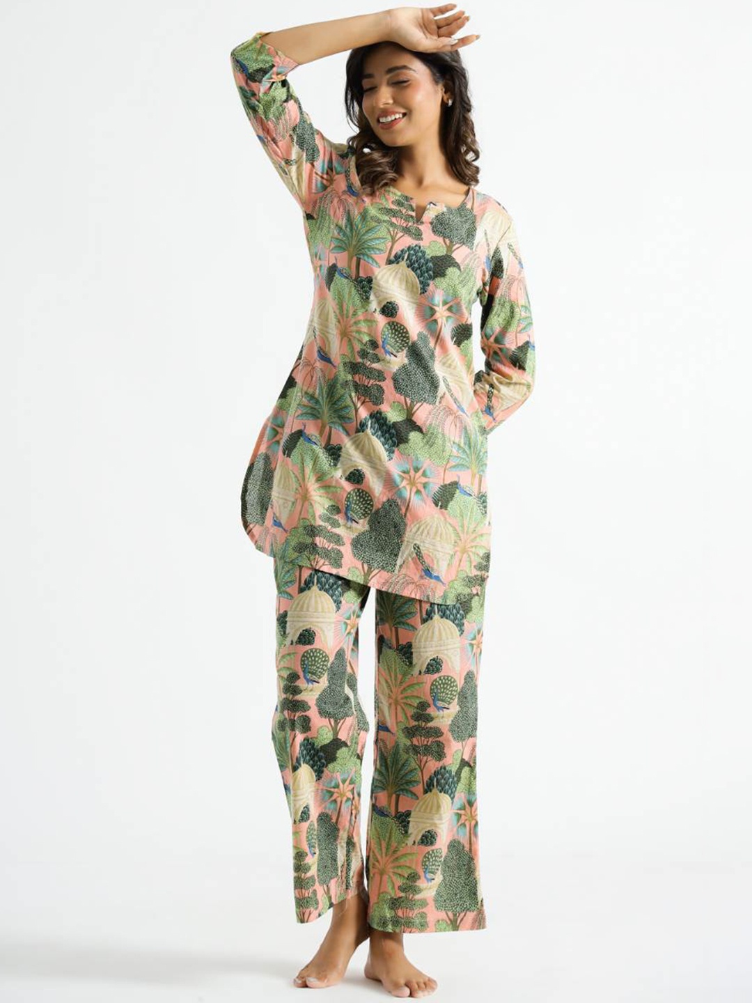 

FLAVIA CREATION Conversational Printed Pure Cotton Night Suit, Green