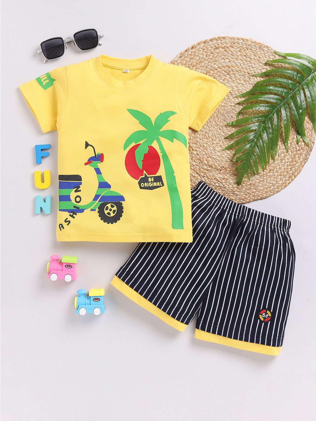 

carrydreams Boys Pure Cotton T-shirt with Trousers, Yellow