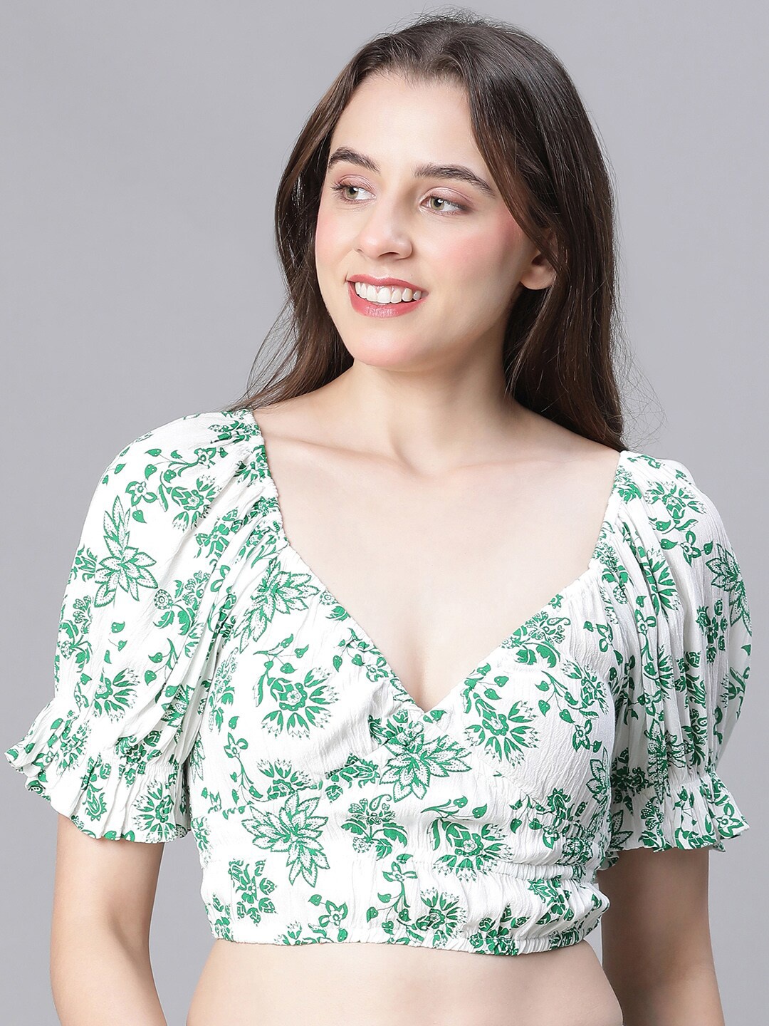 

Oxolloxo Floral Printed Bell Sleeve Crepe Crop Top, Green