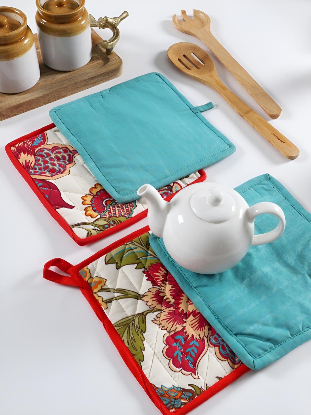 Ratan Cart Blue & White 4 Pcs Cotton Square Shaped Coasters