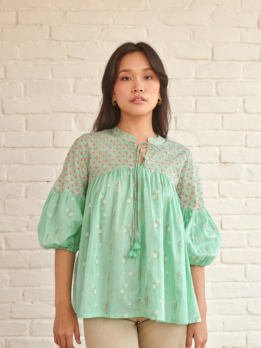 

Prakriti Jaipur Floral Printed Gathered Puff Sleeves Mandarin Collar Cotton A-Line Top, Sea green