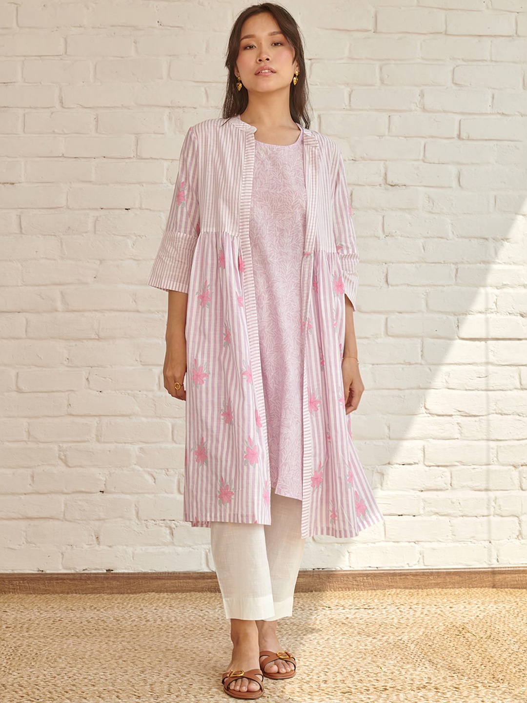 

Prakriti Jaipur Floral Printed Pastel Kurta With Jacket, Lavender