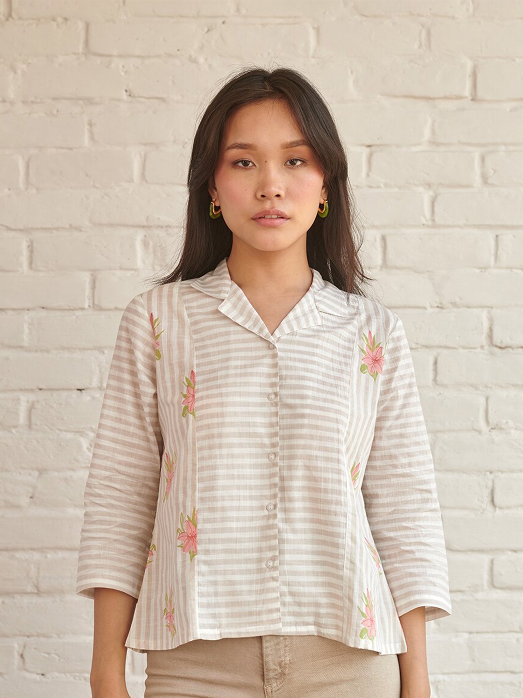 

Prakriti Jaipur Comfort Horizontal Striped Panelled Cotton Casual Shirt, Beige