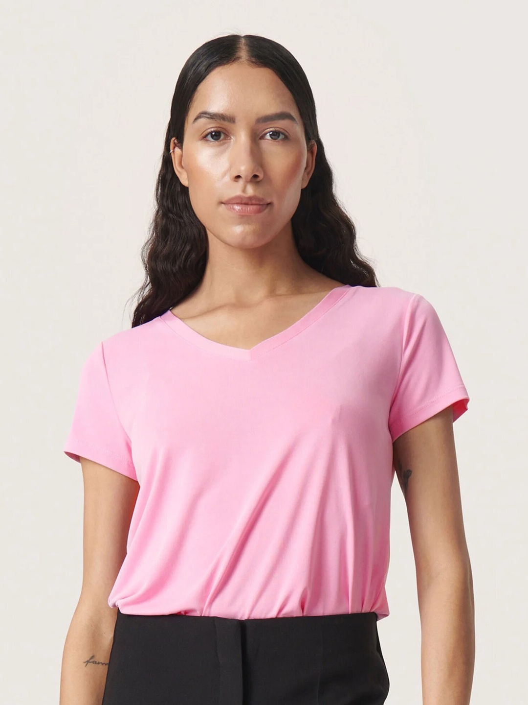 

COLOR CAPITAL V-Neck Short Sleeves Top, Pink