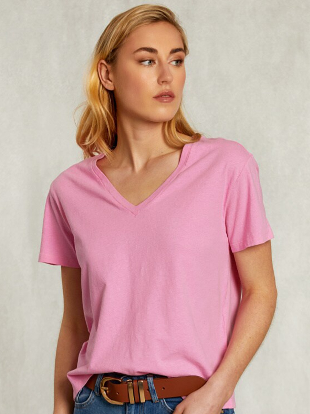 

COLOR CAPITAL V-Neck Short Sleeves Top, Pink