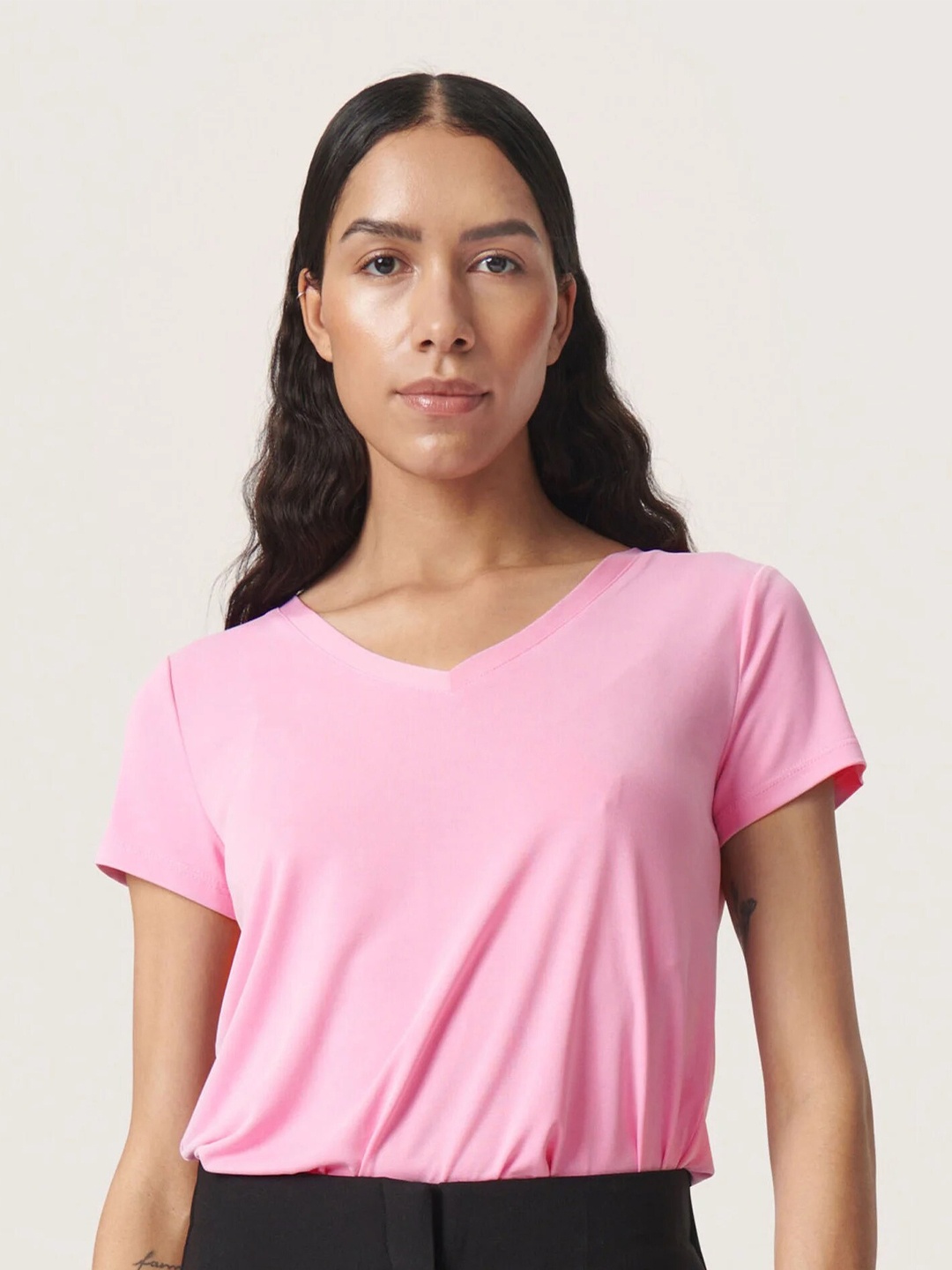 

COLOR CAPITAL V-Neck Short Sleeves Top, Pink