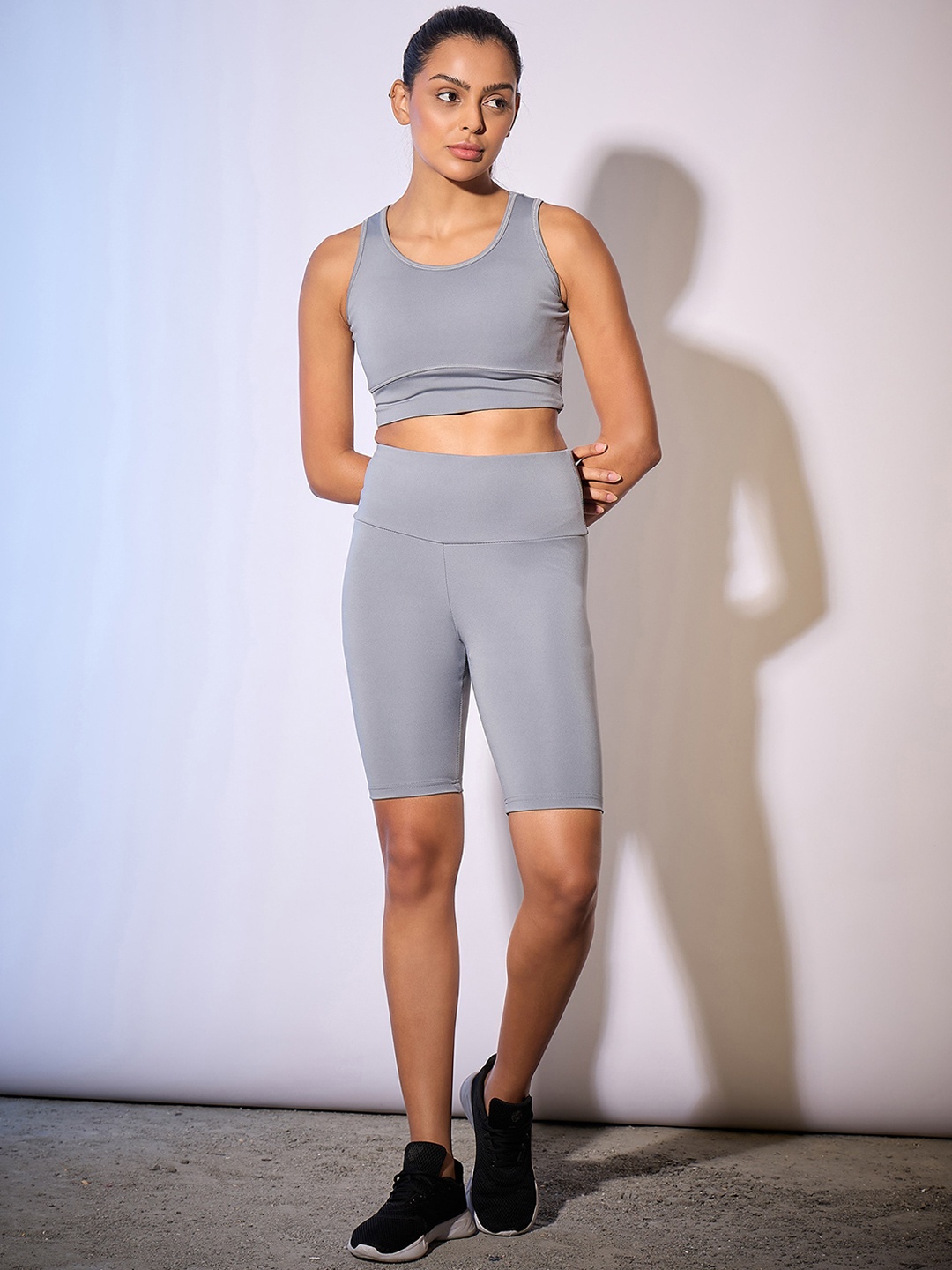 

COLOR CAPITAL Round Neck Sports Night suit, Grey