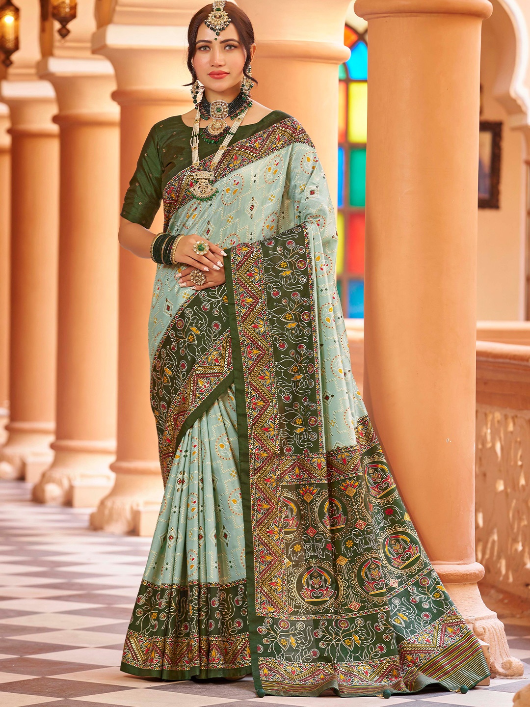 

Divyadham Textiles Ethnic Motifs Pure Silk Banarasi Saree, Green