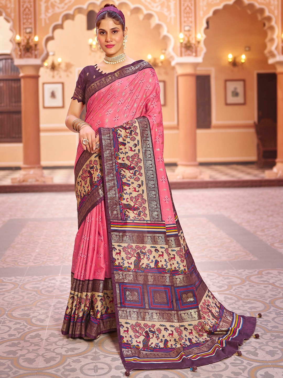 

Divyadham Textiles Bandhani Woven Design Zari Pure Silk Banarasi Saree, Peach
