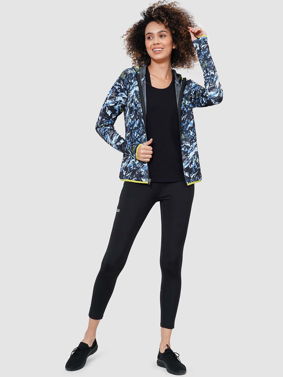 

DIDA Abstract Printed Hooded Dry Fit Lightweight Sporty Jacket, Blue