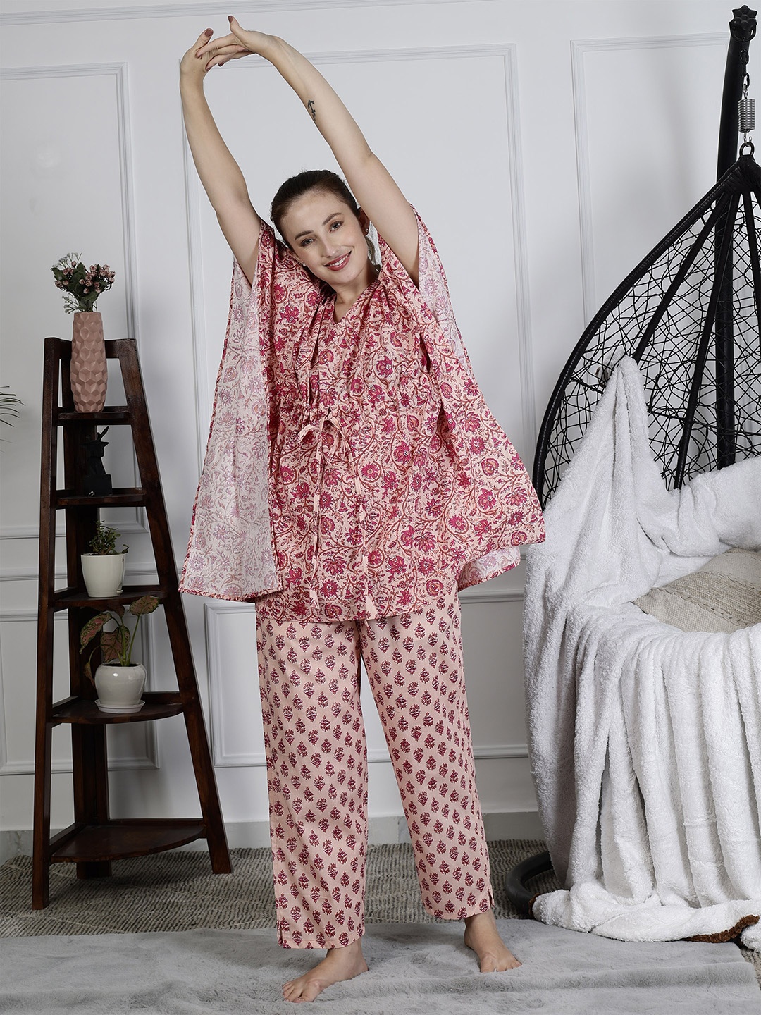 

NEUDIS Floral Printed Pure Cotton Night suit, Pink