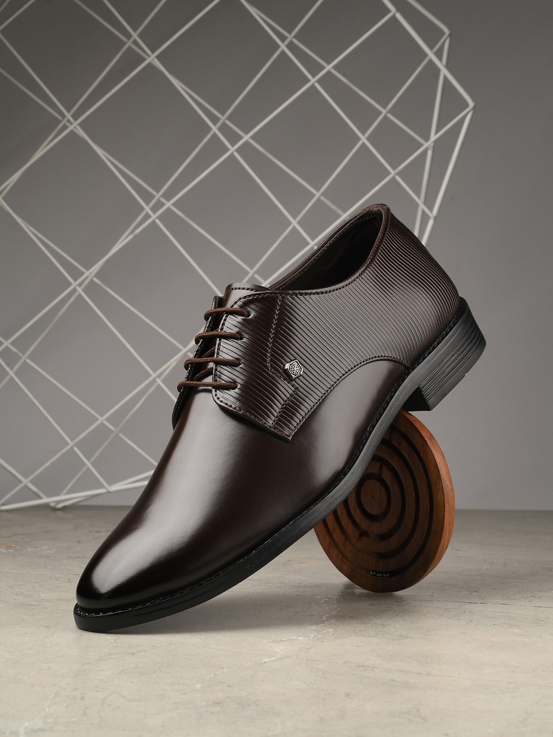 

Killer Men Textured Round Toe Leather Formal Derbys, Brown