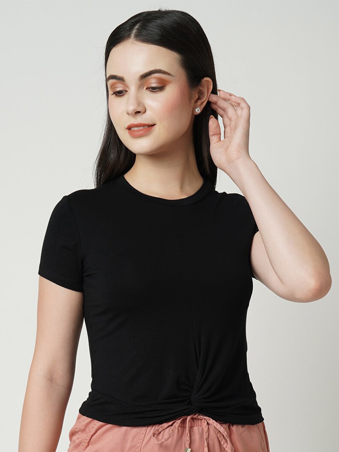 

Kraus Jeans Round Neck Slim Fit Crop T-shirt, Black