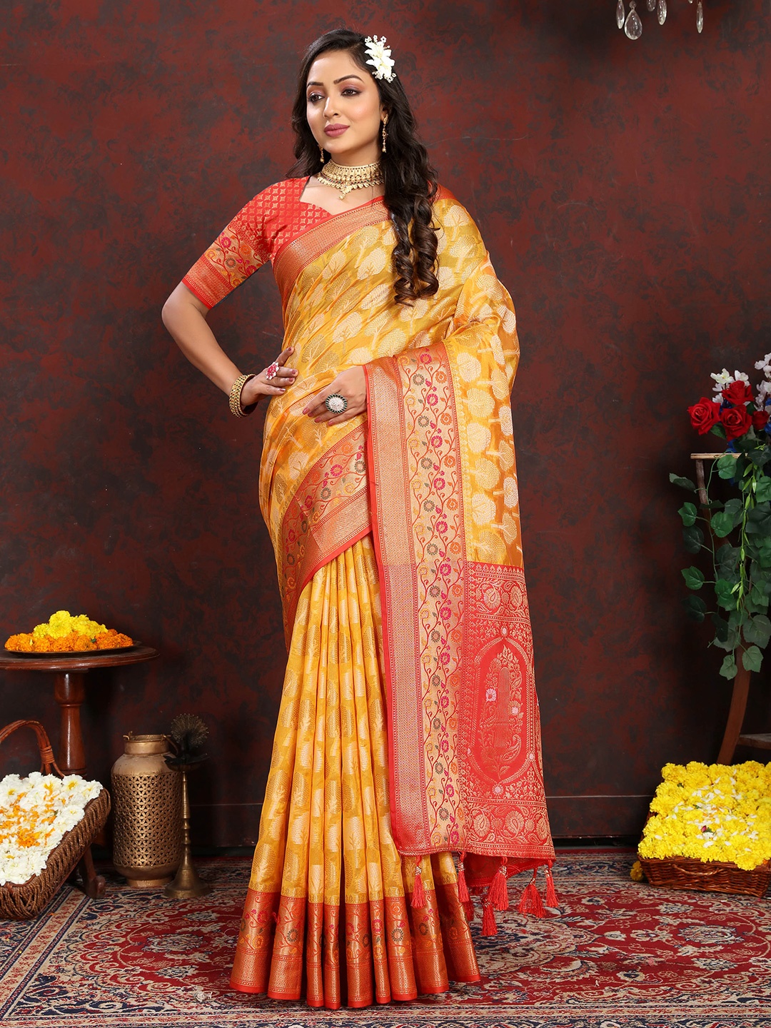 

Divyadham Textiles Ethnic Motifs Woven Design Zari Organza Banarasi Saree, Yellow