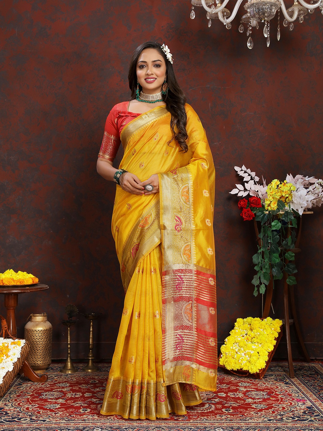 

Divyadham Textiles Ethnic Motifs Woven Design Zari Organza Banarasi Saree, Yellow