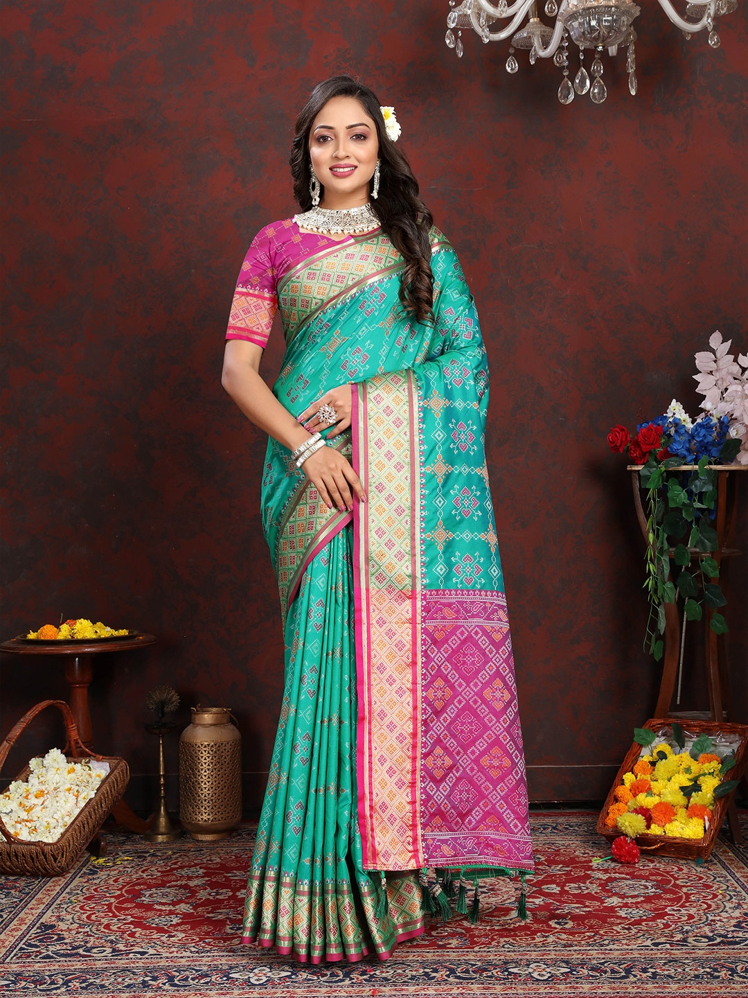 

Divyadham Textiles Ethnic Motifs Woven Design Zari Banarasi Silk Patola Saree, Turquoise blue