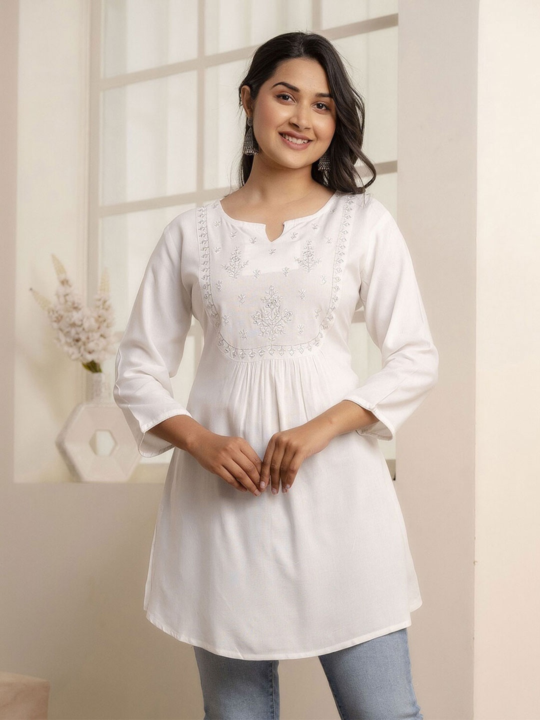 

Nayo Mandarin Collar Embroidered Tunic, White