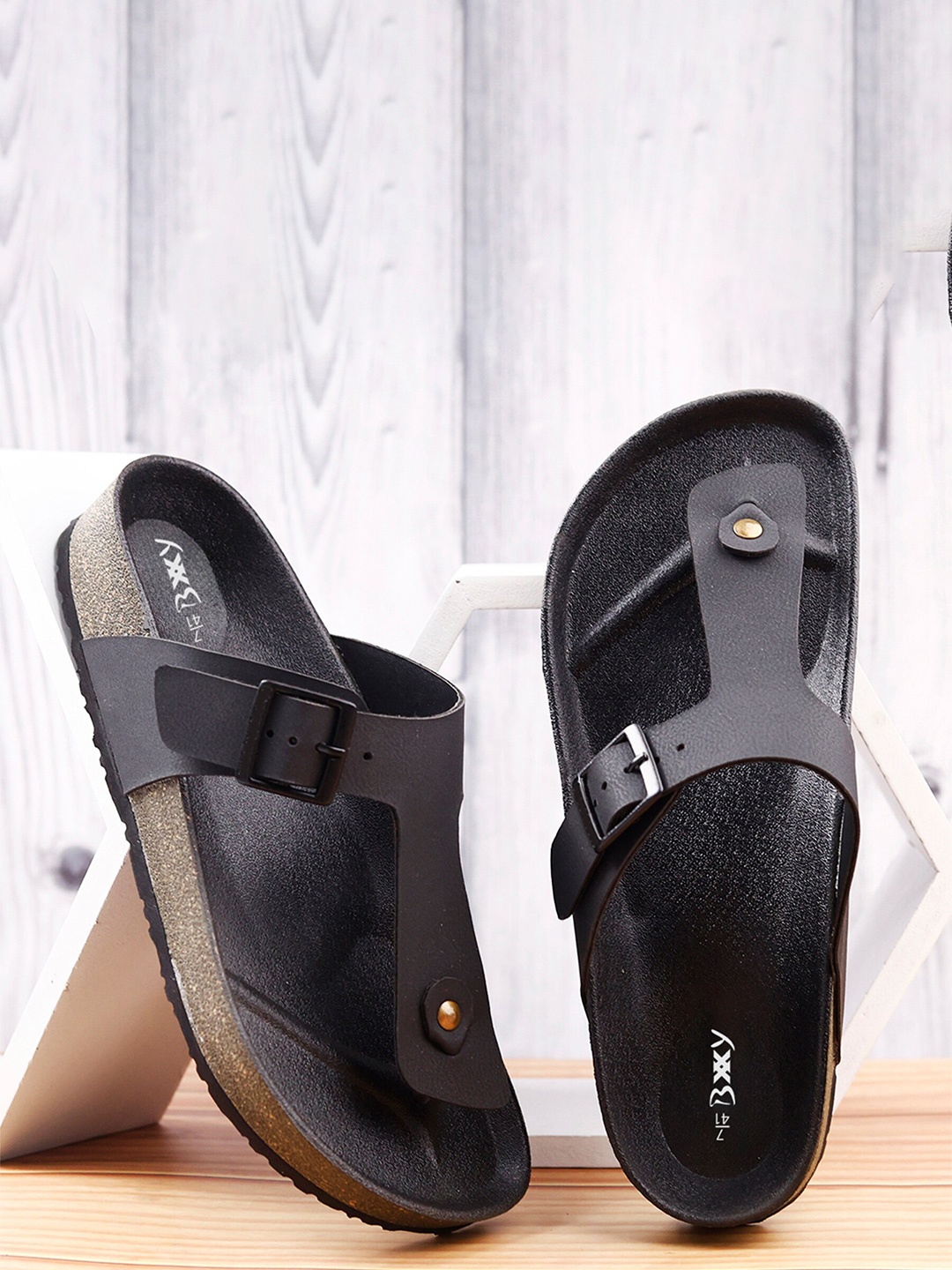 

Bxxy Men Comfort Sandals With Buckle, Green