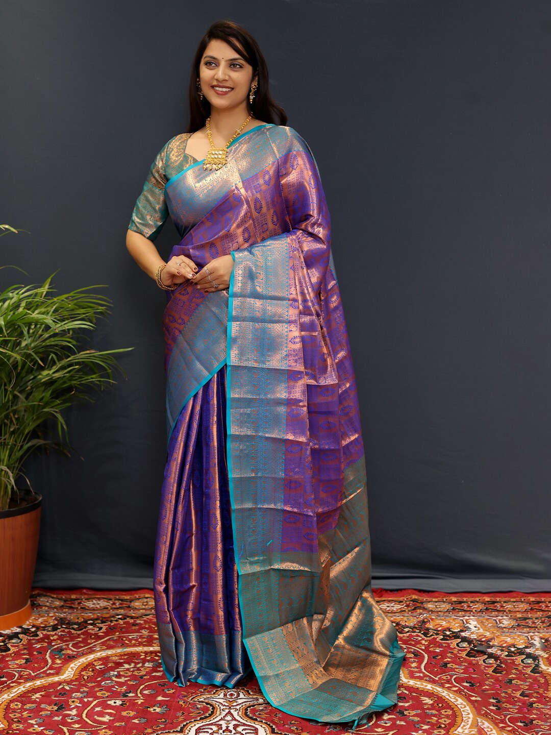 

Mitera Ethnic Motifs Woven Design Zari Kanjeevaram Saree, Blue