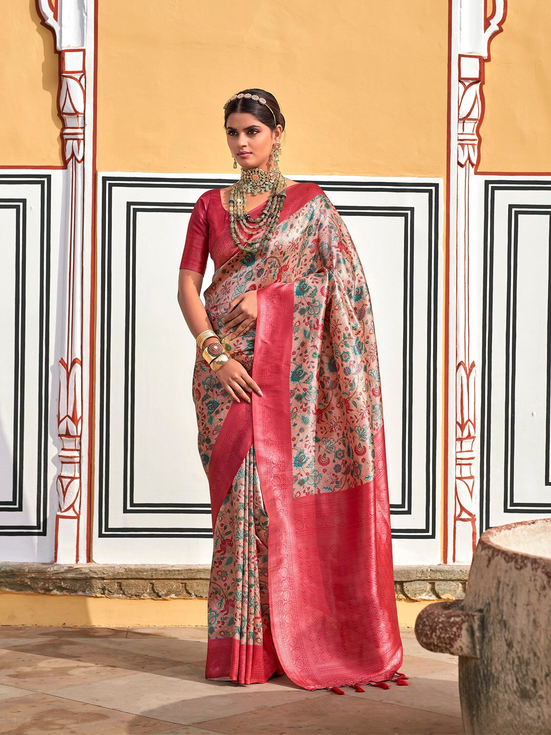 

Ekta Textiles Floral Printed Zari Pure Silk Banarasi Saree, Red