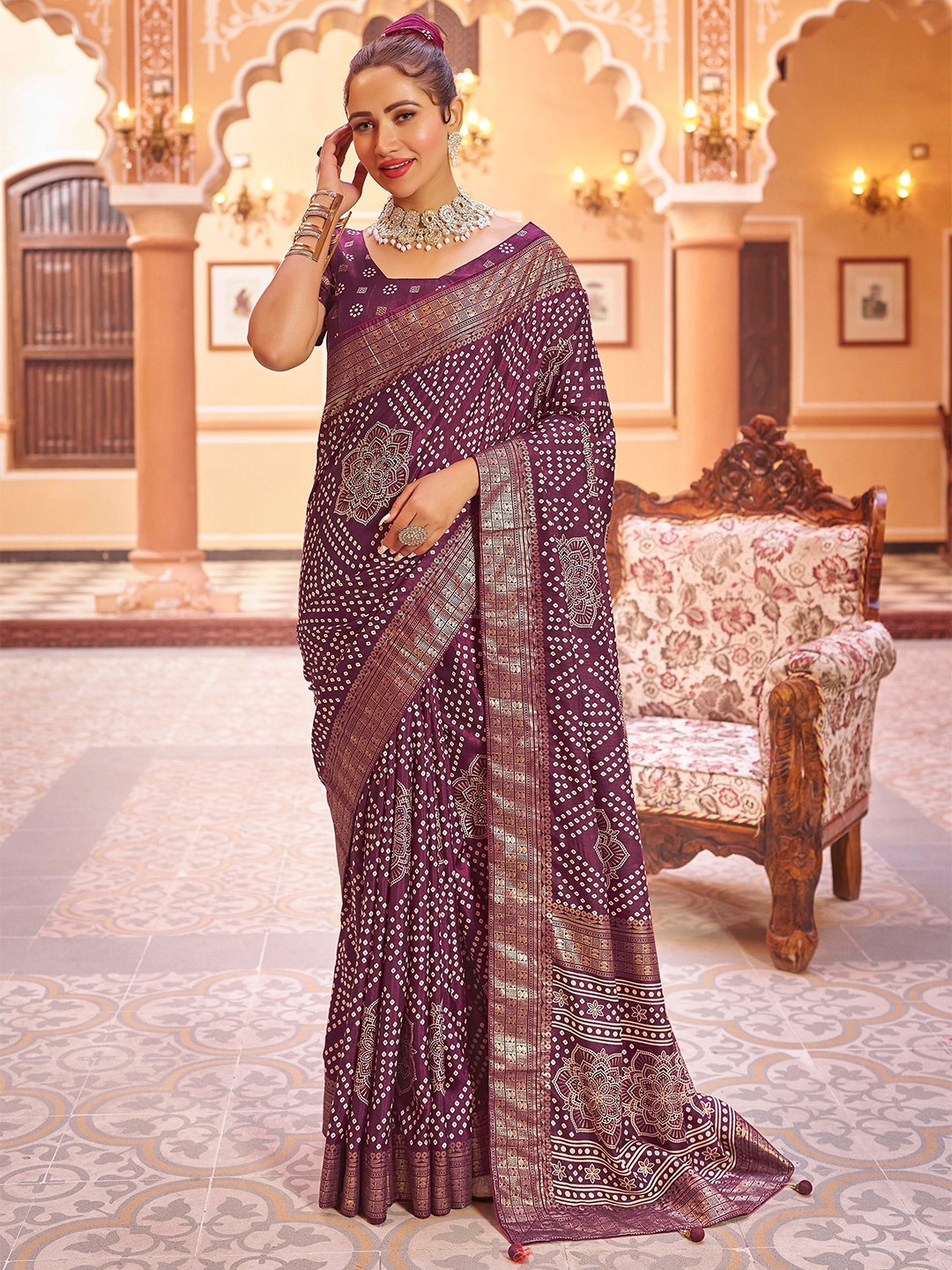 

Ekta Textiles Printed Pure Silk Bandhani Saree, Purple