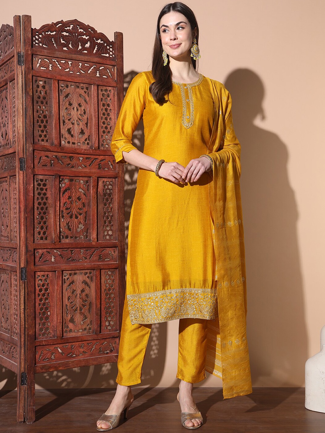 

SmartRAHO Ethnic Motifs Yoke Design Zari Silk Georgette Kurta With Trouser & Dupatta, Yellow