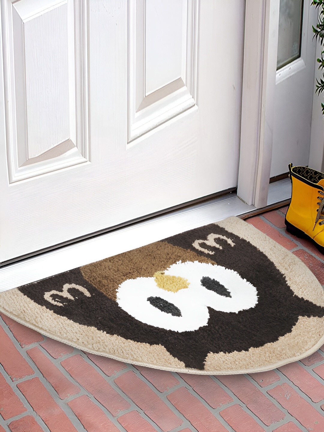 

FABINALIV Brown & Beige Cartoon Designed Anti-Skid Doormat