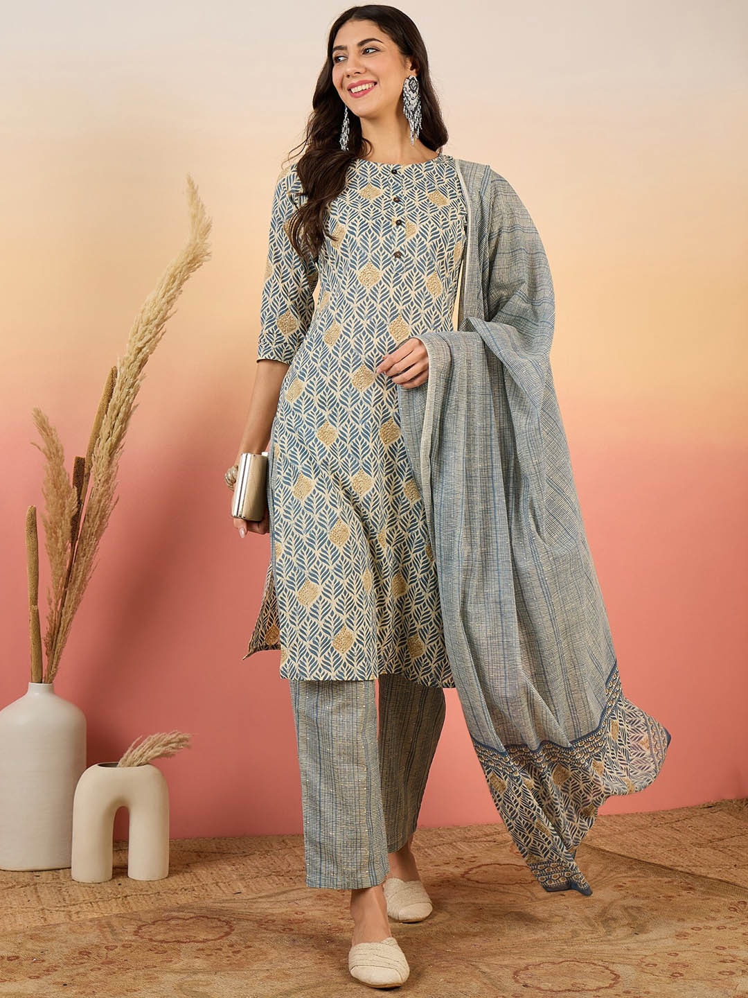 

Vastramyaa Ethnic Motifs Printed Thread Work Pure Cotton Kurta with Trousers & Dupatta, Grey