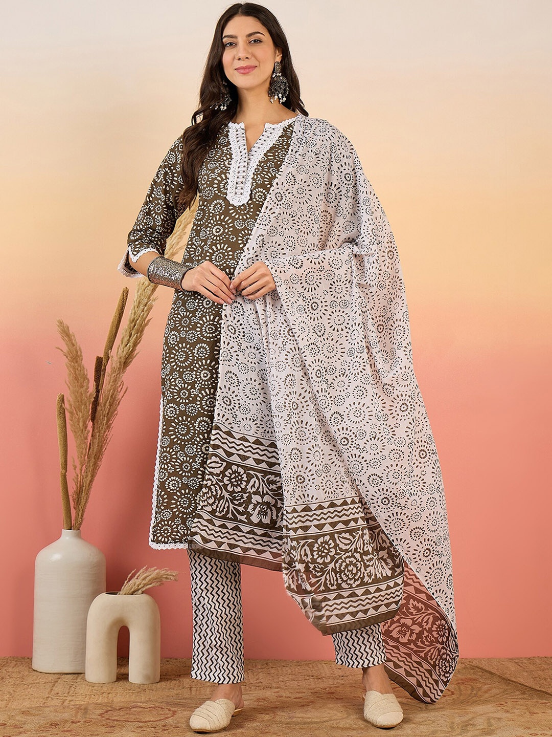 

Vastramyaa Ethnic Motifs Printed Pure Cotton Straight Kurta & Trousers With Dupatta, Coffee brown