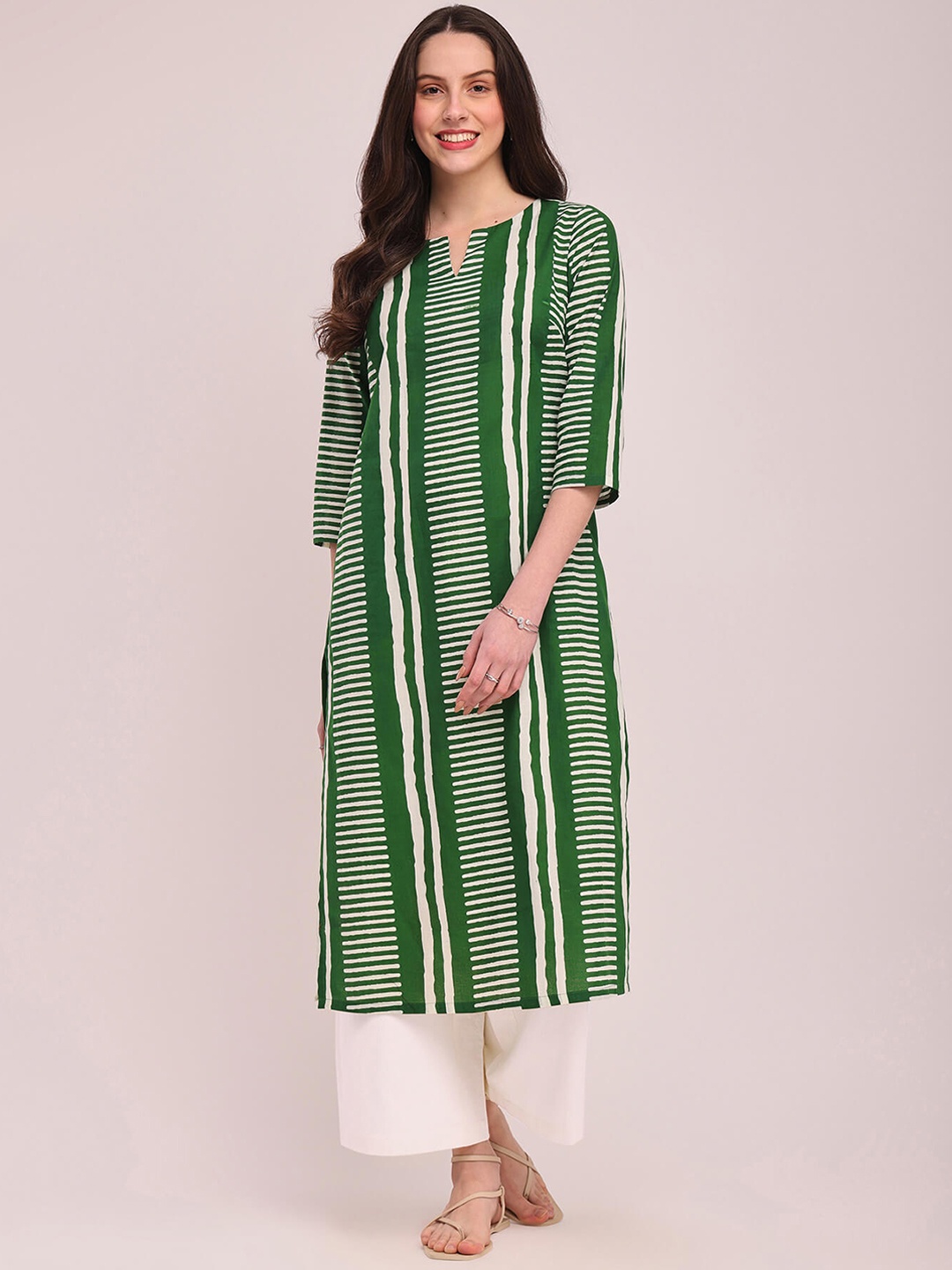 

Pink Fort Geometric Printed Pure Cotton Kurta with Palazzos, Green