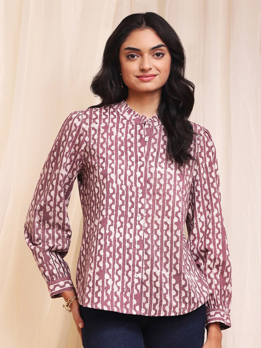 

Pink Fort Geometric Printed Mandarin Collar Cotton Top