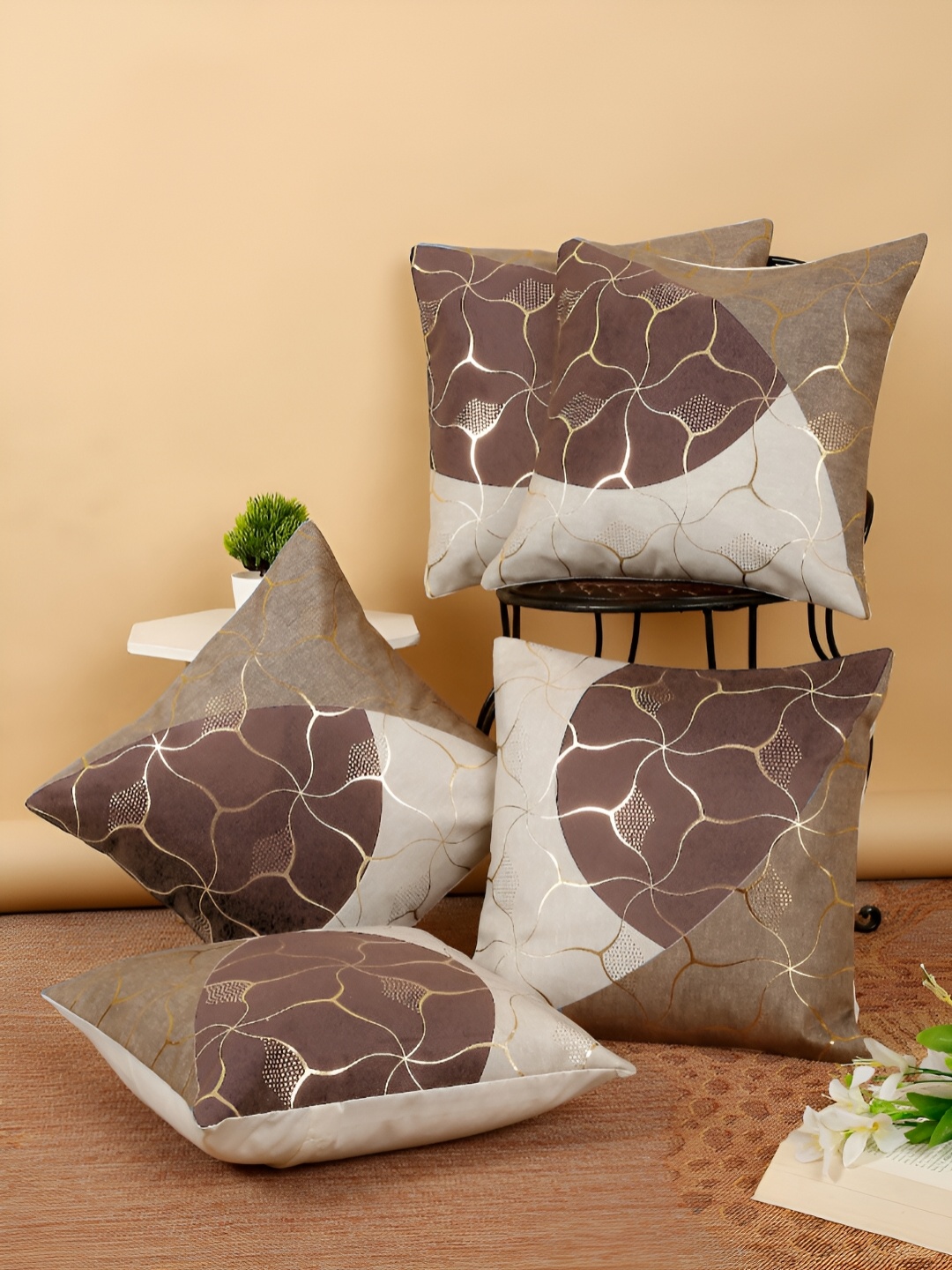 

FABINALIV Beige & Brown 5 Pieces Geometric Square Cushion Covers