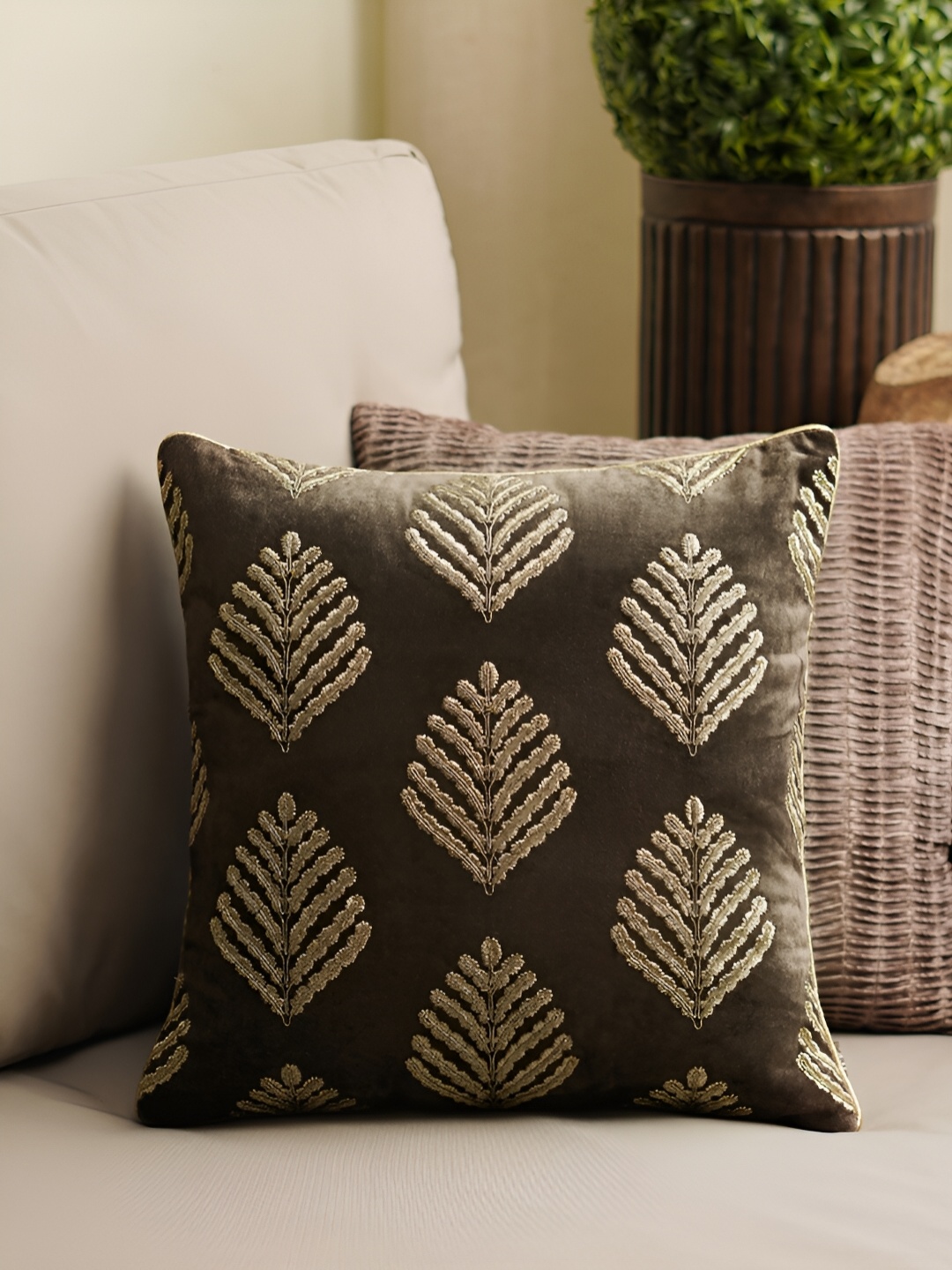 

Pure Home and Living Brown & Gold-Toned Ethnic Motifs Square Cotton Cushion Cover