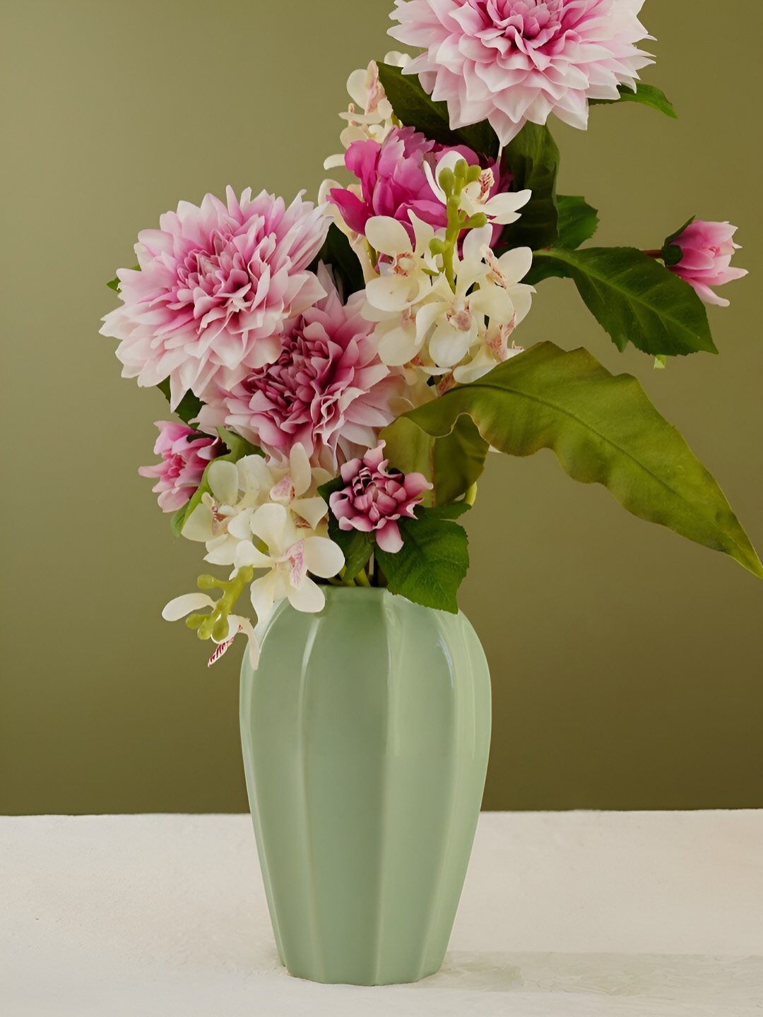 

Pure Home and Living Green Ribbed Ceramic Vase