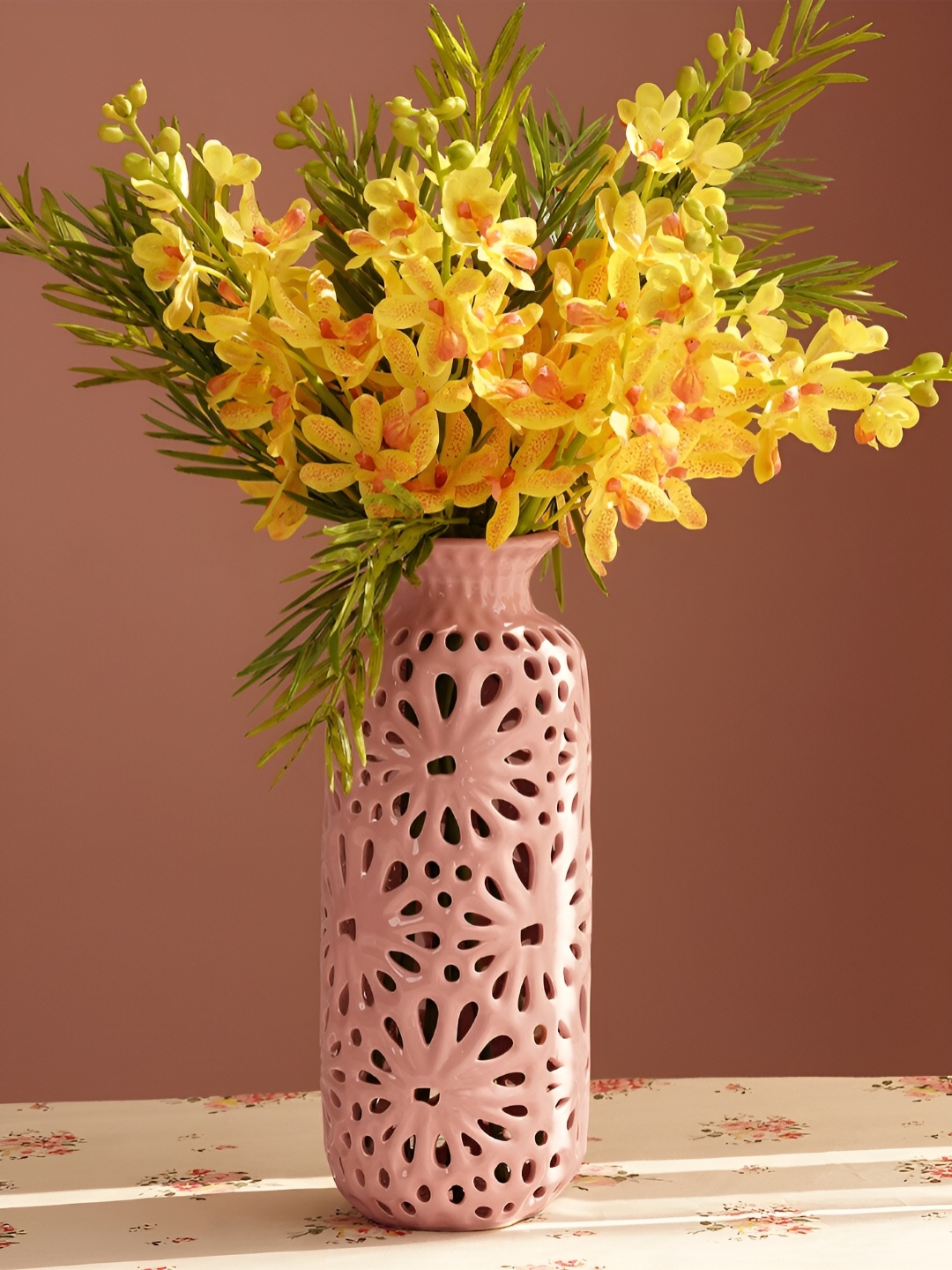

Pure Home and Living Pink Floral Pattern Cut Out Ceramic Vase