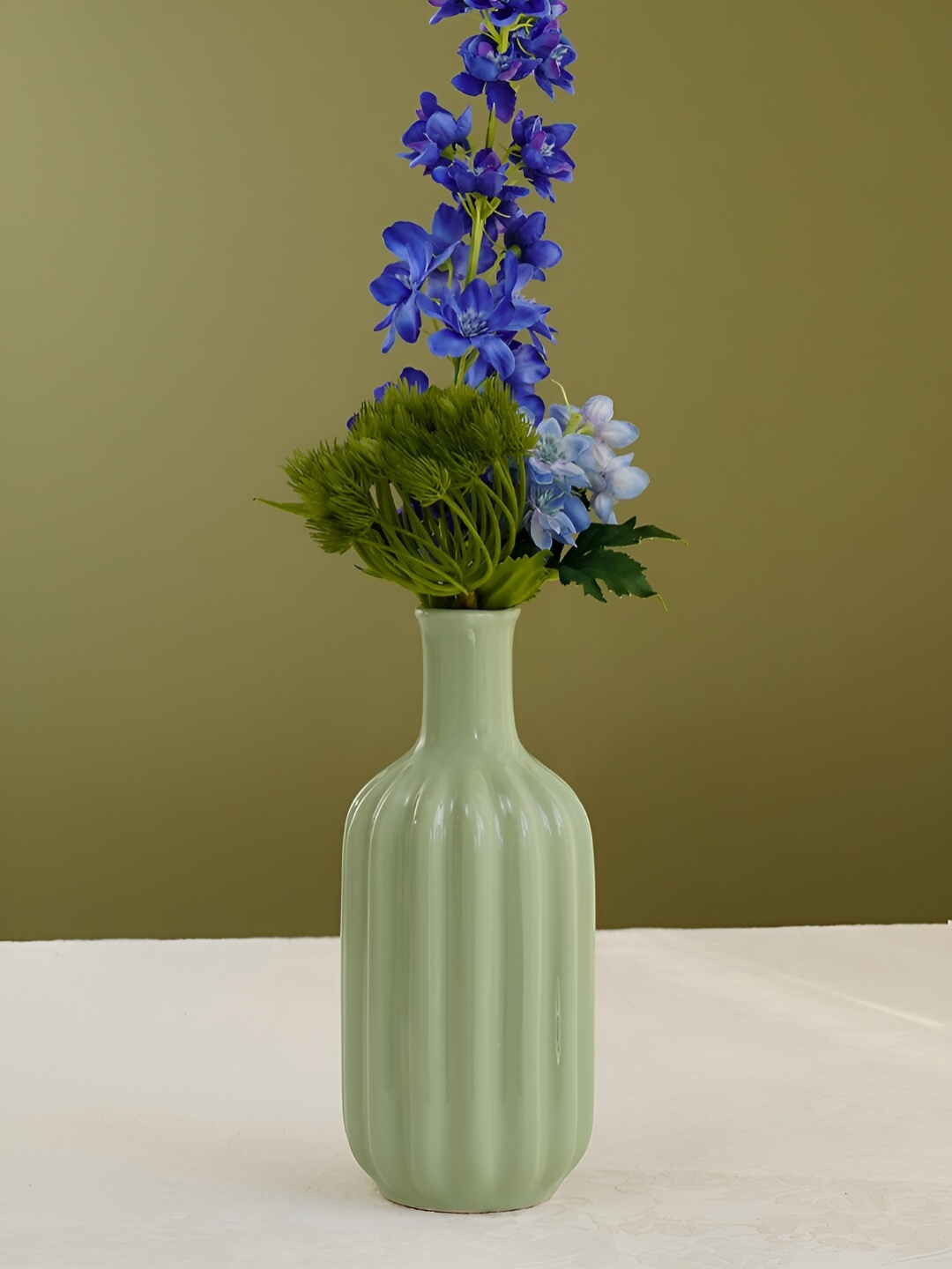 

Pure Home and Living Green Ribbed Ceramic Vase