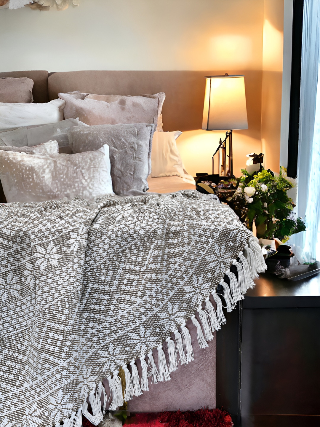 

INTERIORQUOTIENT Beige & White Self-Design Cotton Throw