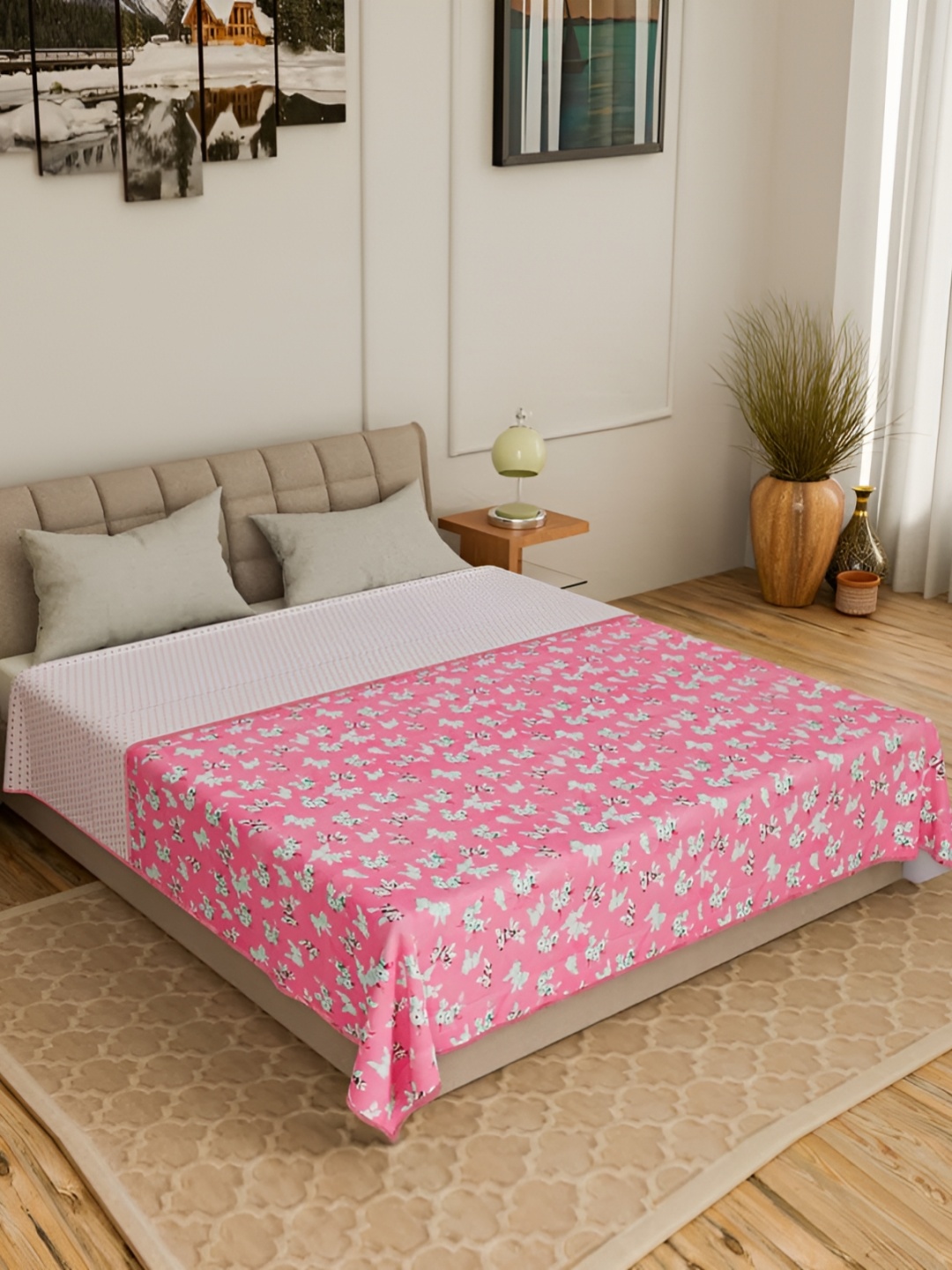 

CURIOUS LIFESTYLE Pink & Blue Floral Printed 150 GSM Cotton Double Bed Dohar